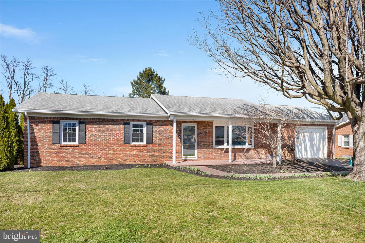 22120 Holiday Drive photo 2