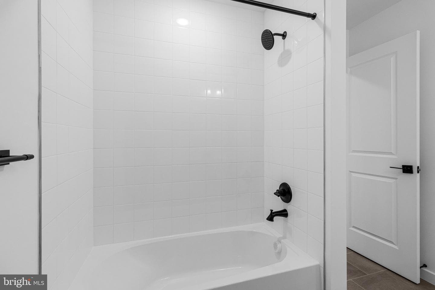 10110 Wilkes Drive photo 35