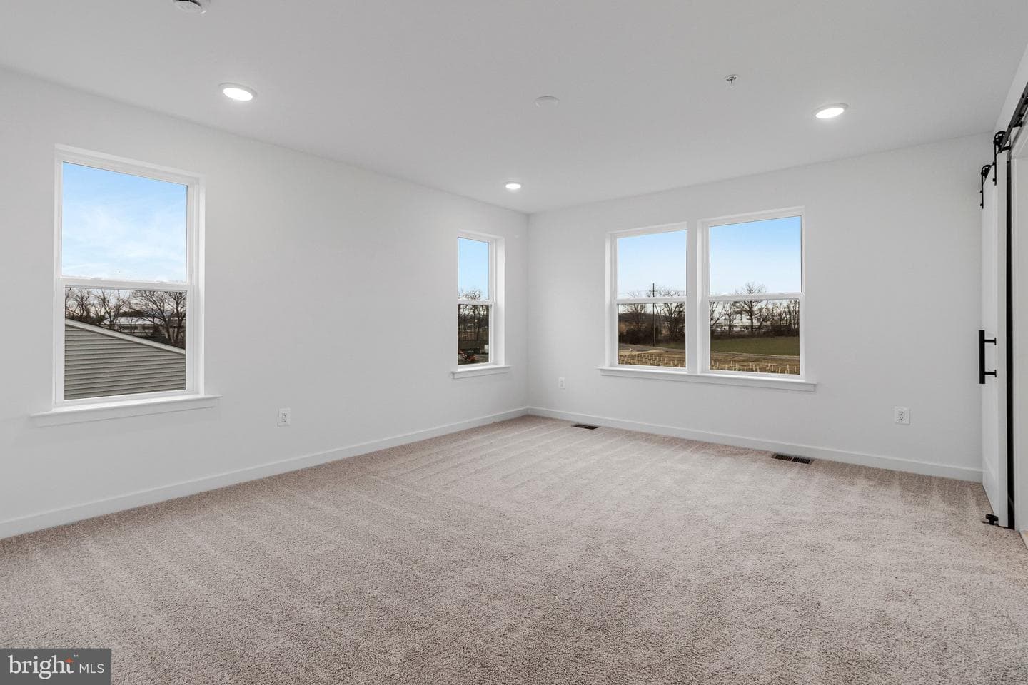 10110 Wilkes Drive photo 40