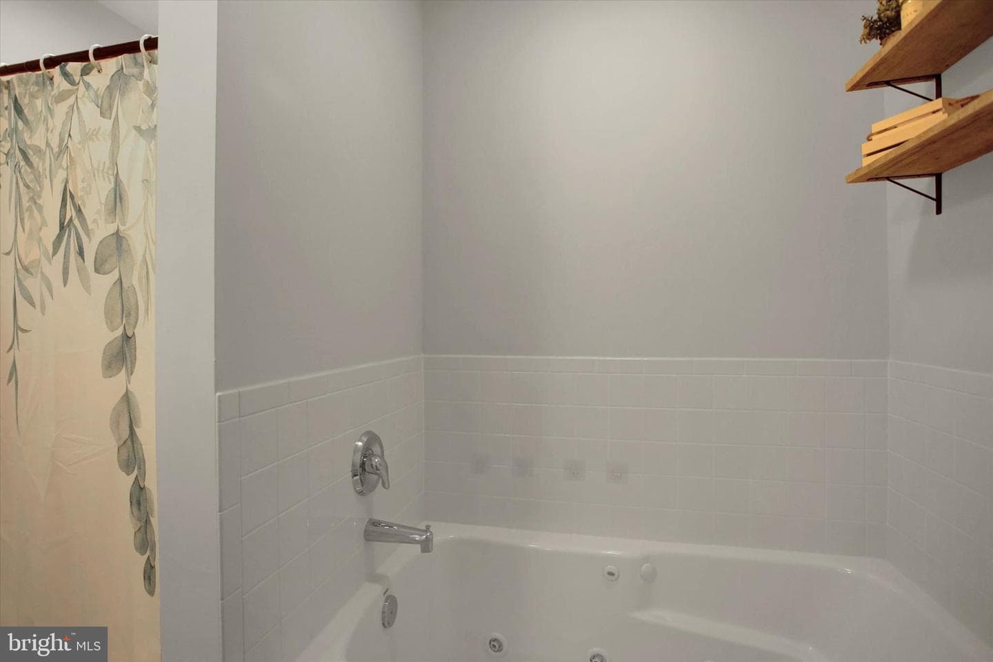 7 Eckstine Court photo 30