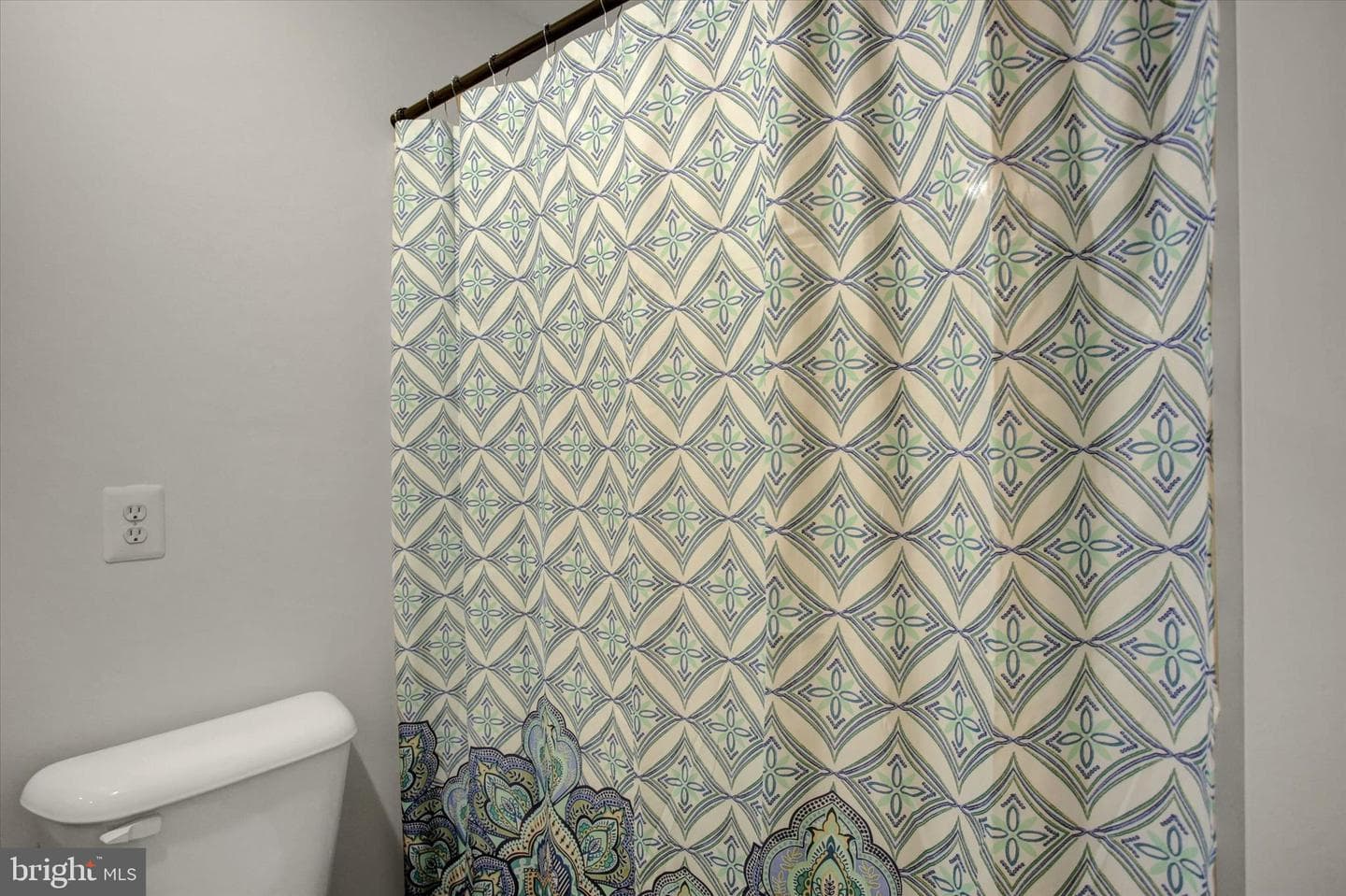 7 Eckstine Court photo 31