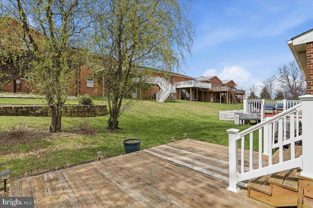 5 Eckstine Court photo 23