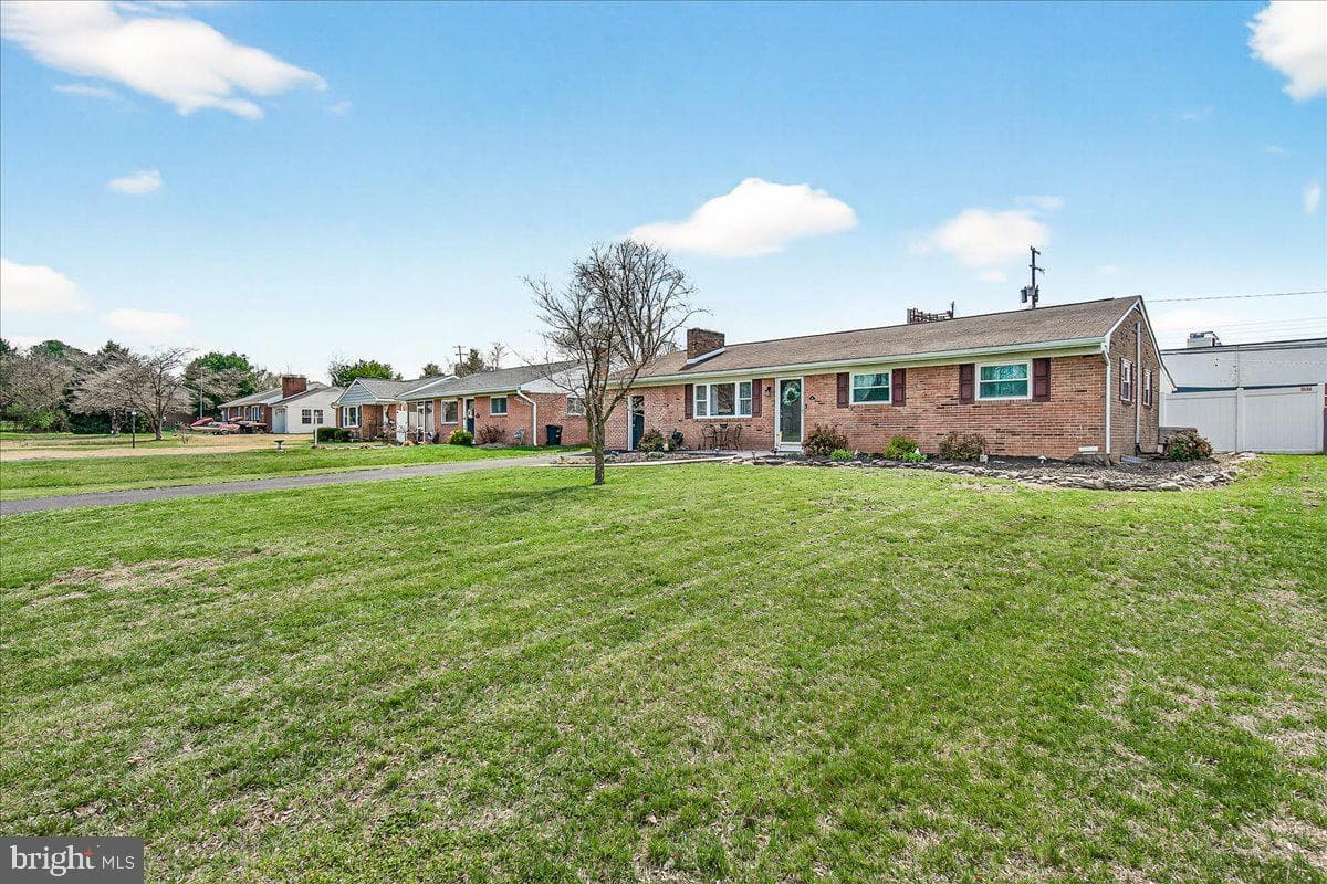 106 Harvard Road photo 41