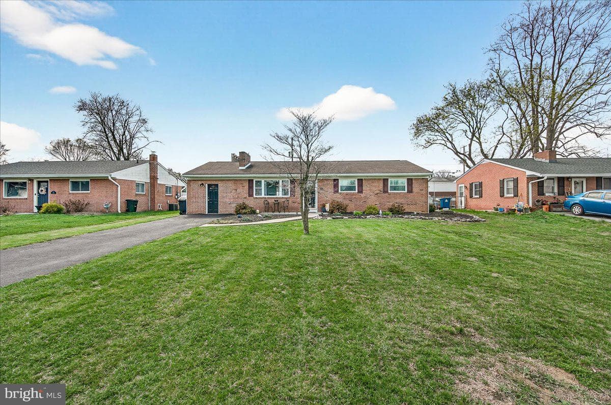 106 Harvard Road photo 42