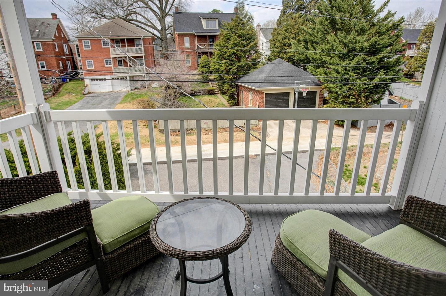207 E Irvin Avenue photo 23