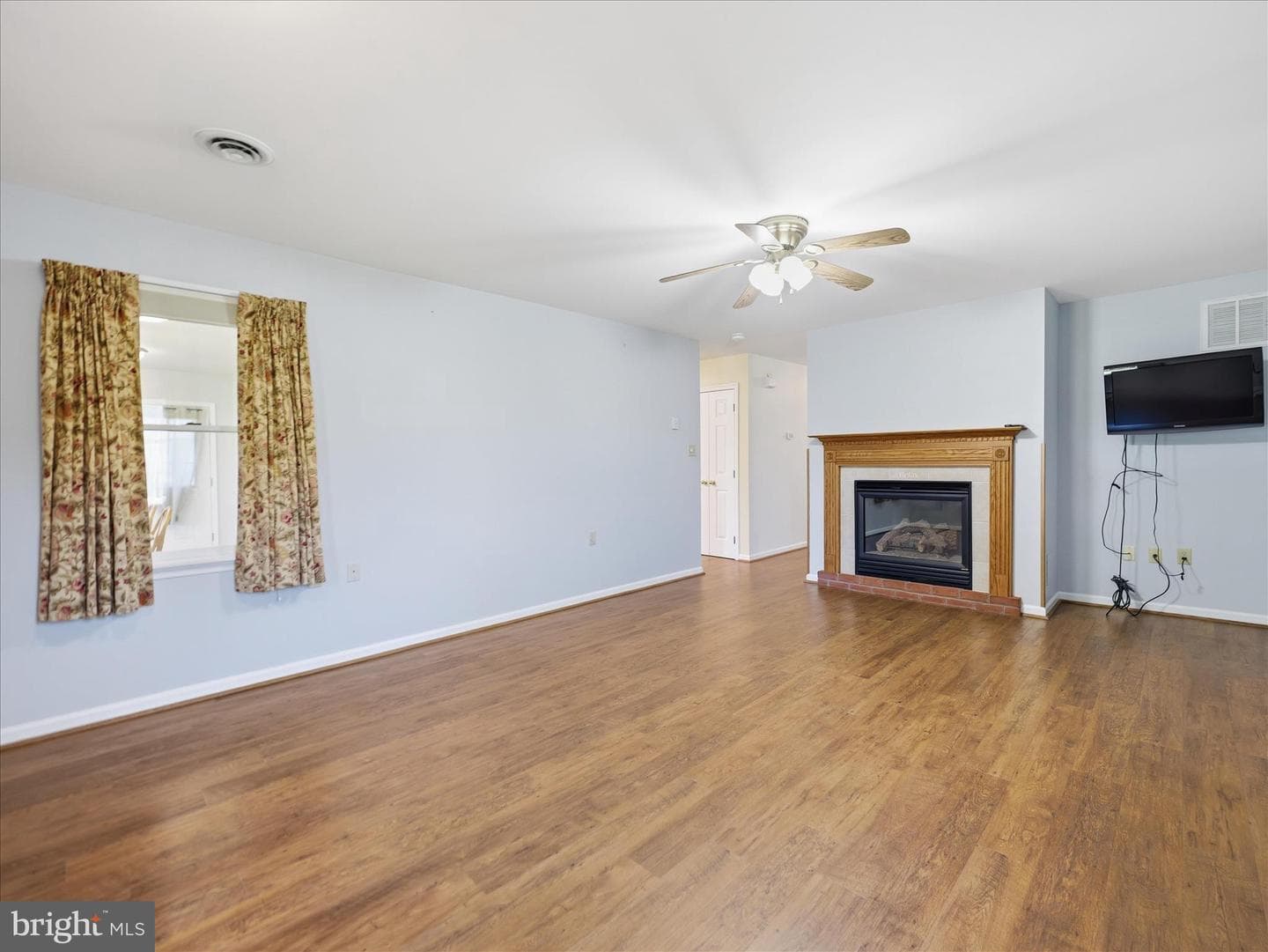 1217 South Pointe Drive photo 16