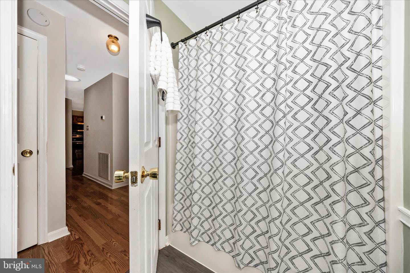 17006 Newcastle Court photo 22
