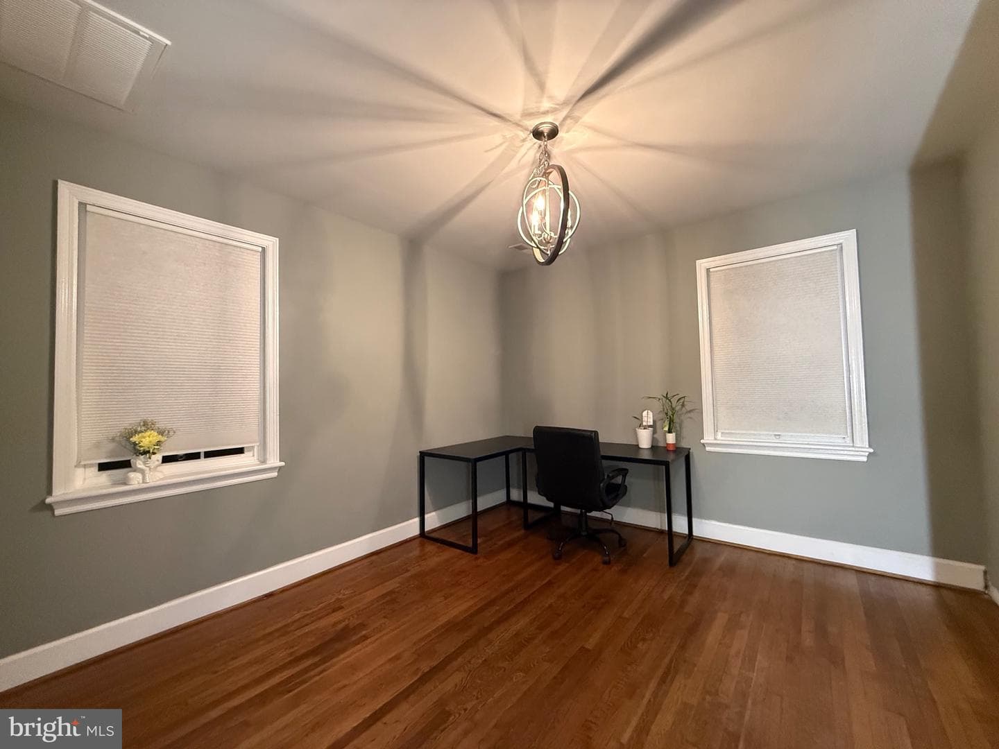 328 Bryan Place photo 10
