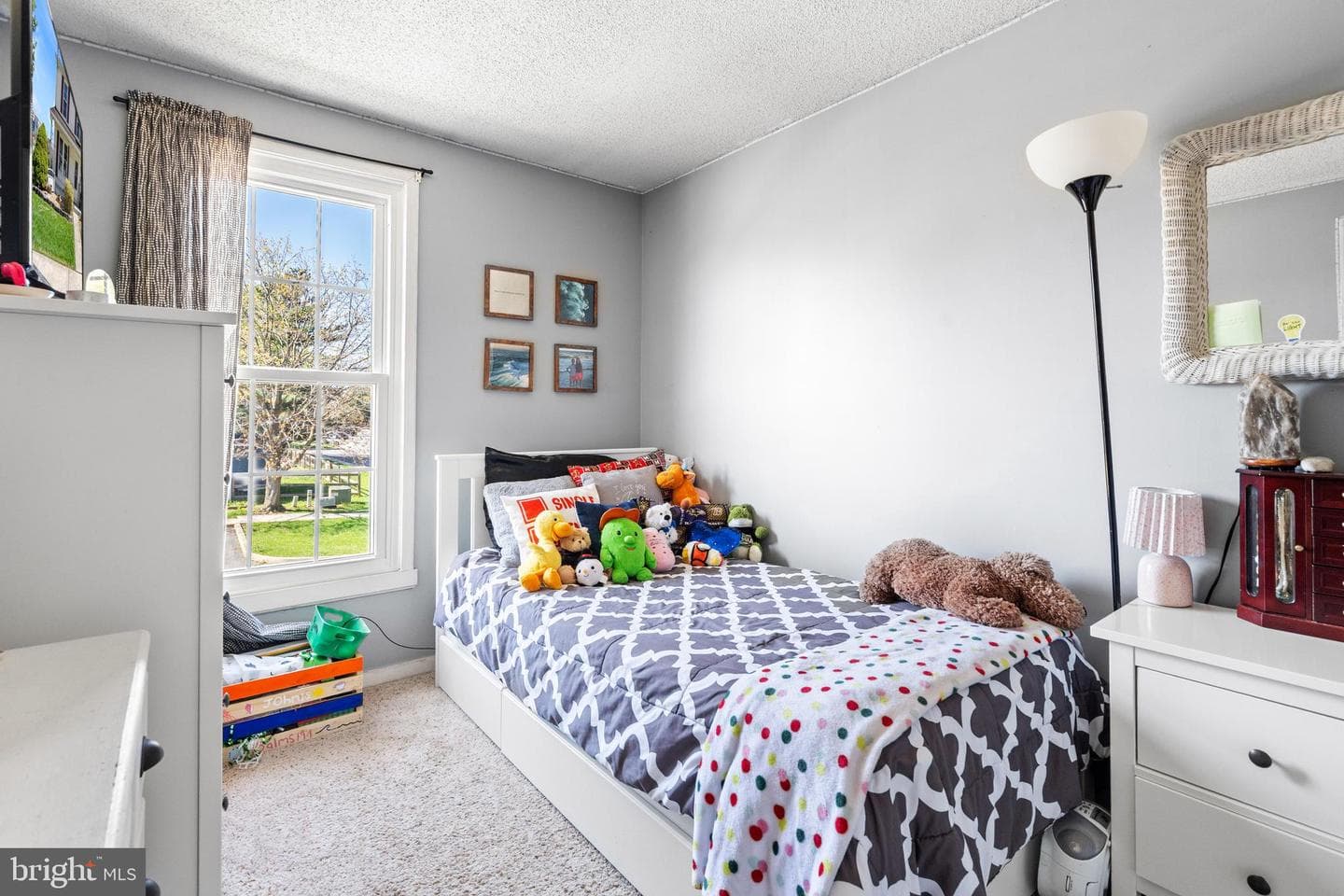 222 Lily Court photo 23