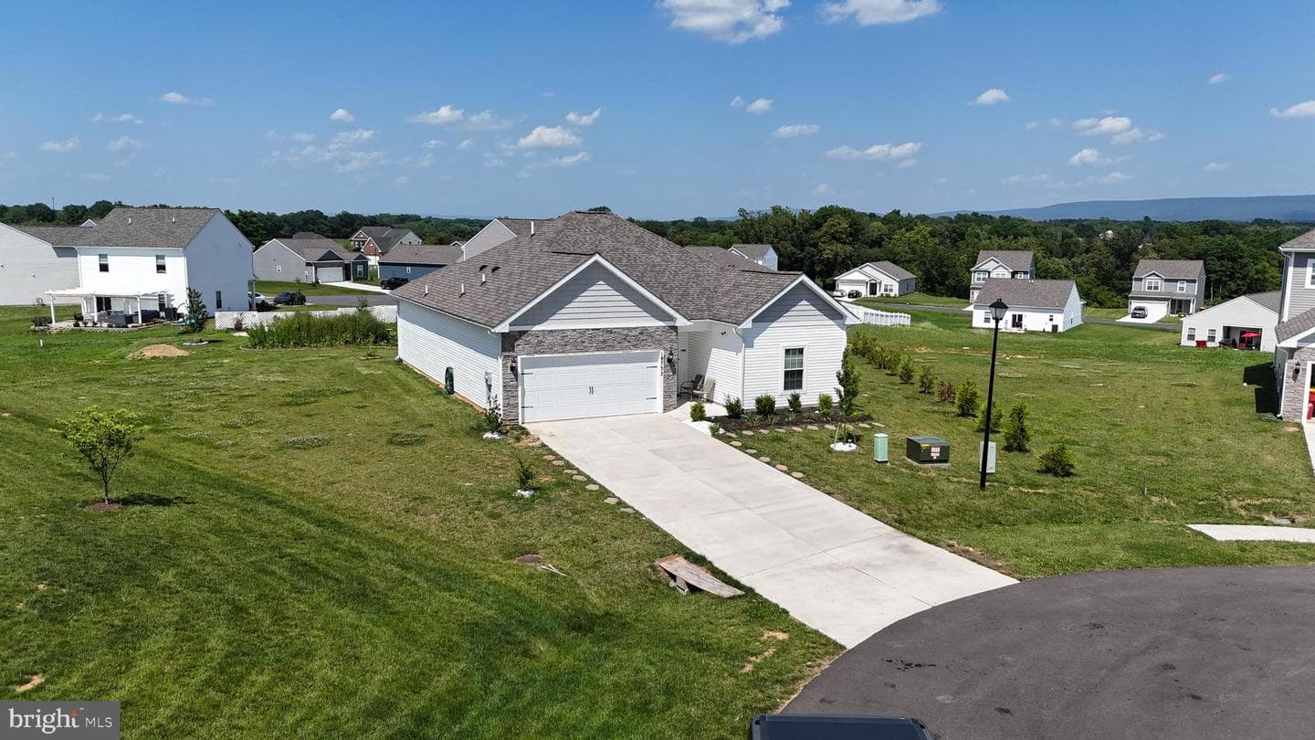18732 Ballantyne Way, Hagerstown
