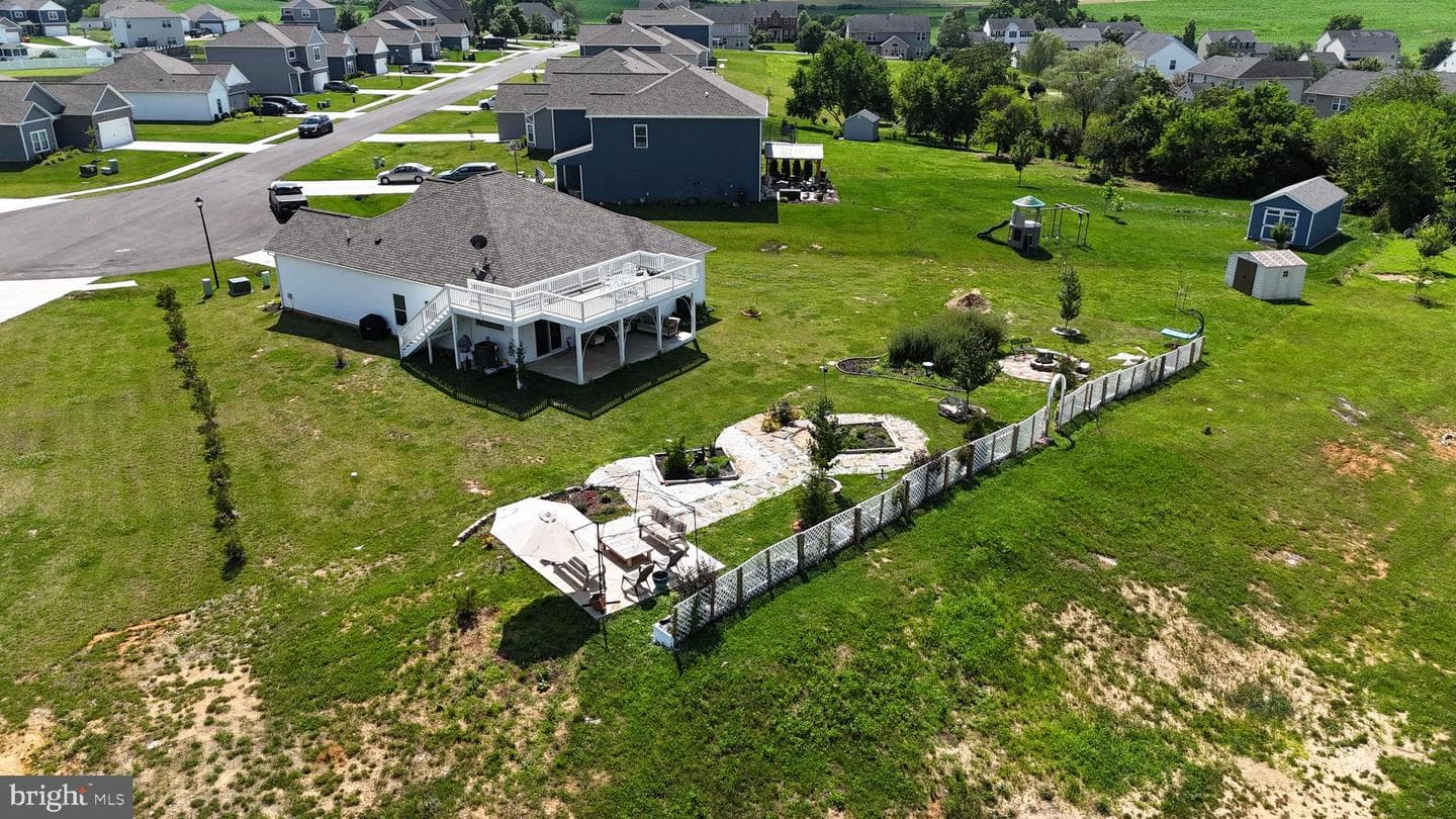 18732 Ballantyne Way photo 3