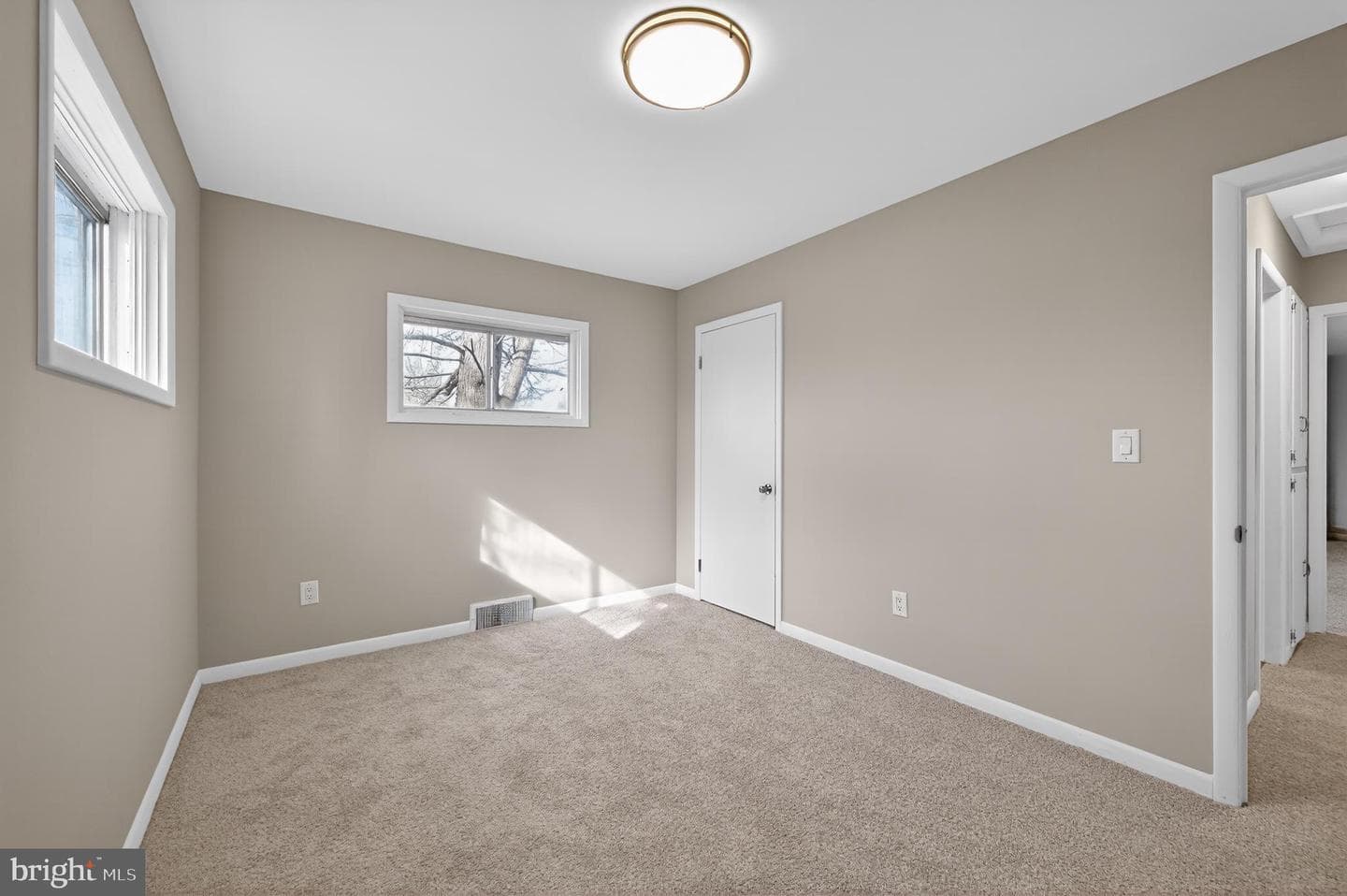 17721 Timberlane photo 20