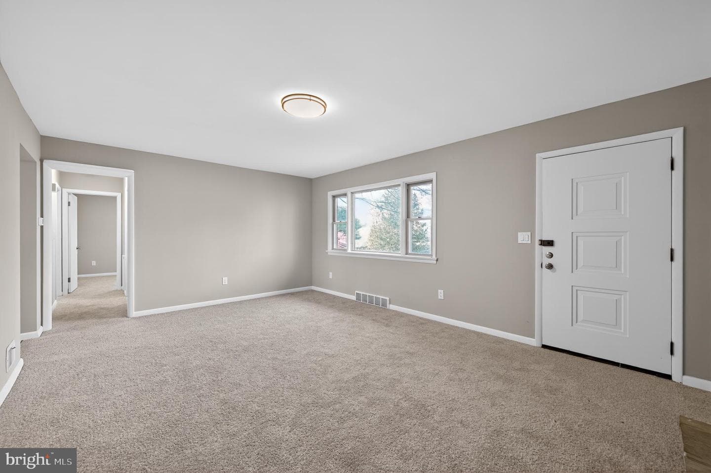 17721 Timberlane photo 3