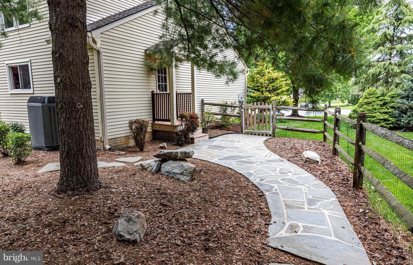 13002 Sturbridge Court photo 8