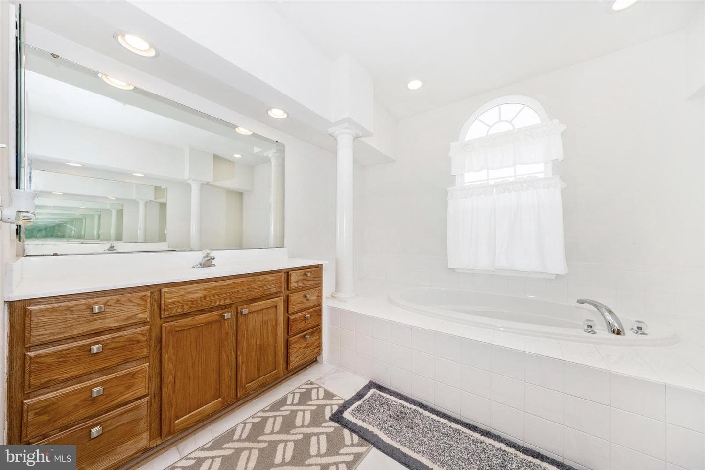 18307 Misty Acres Drive photo 23