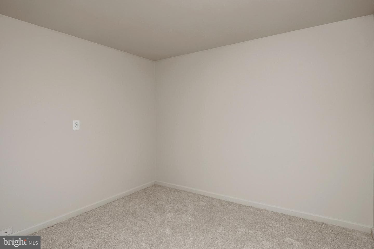 752 Monet Drive photo 6