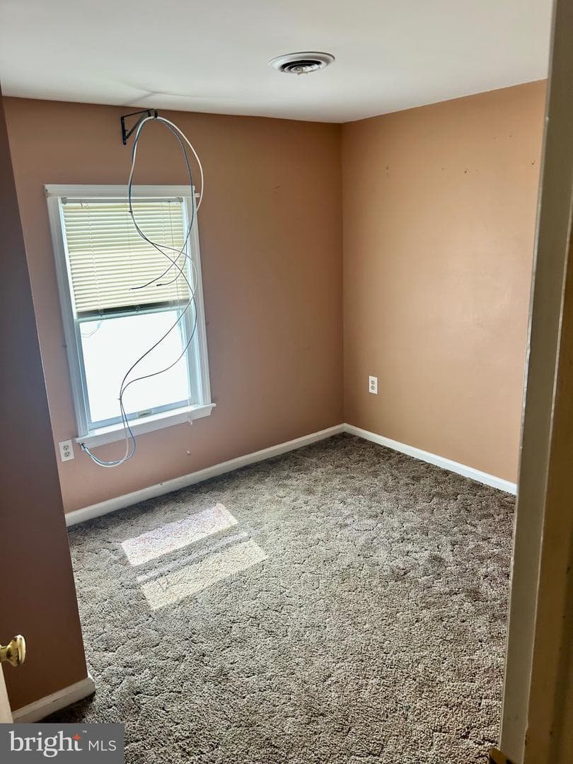 9 Berner Avenue photo 19