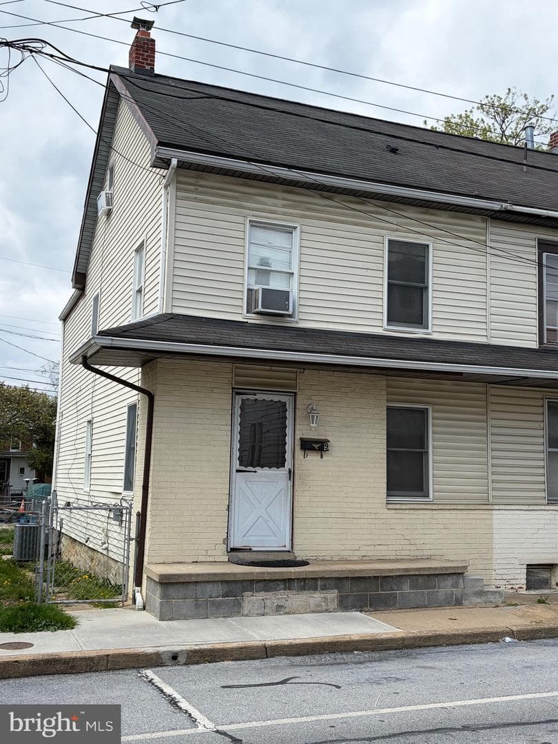 9 Berner Avenue photo 5