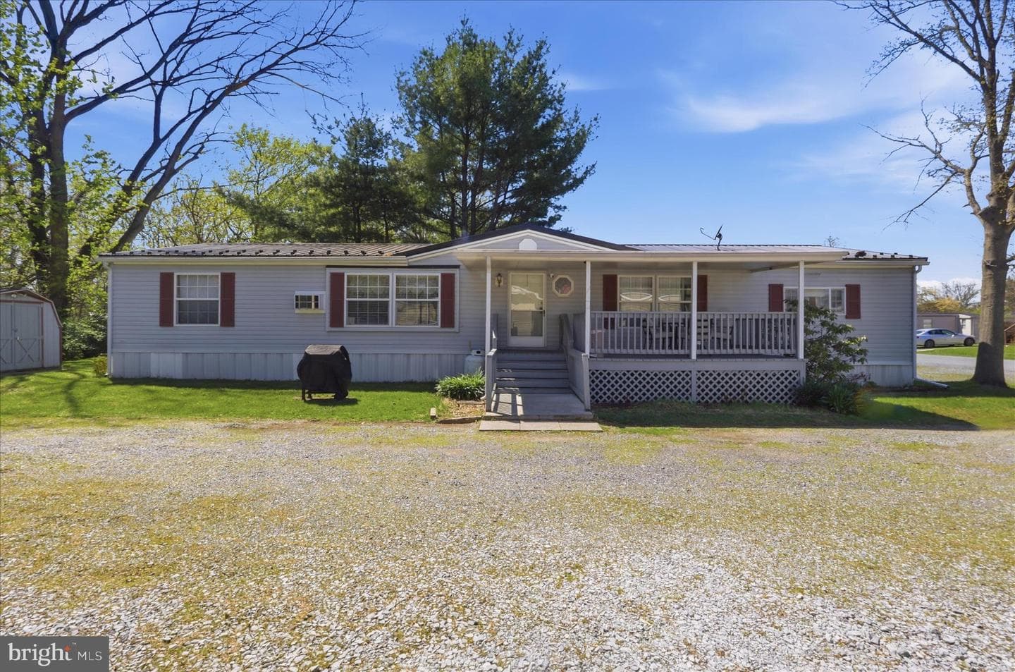 11125 Lakeside Drive