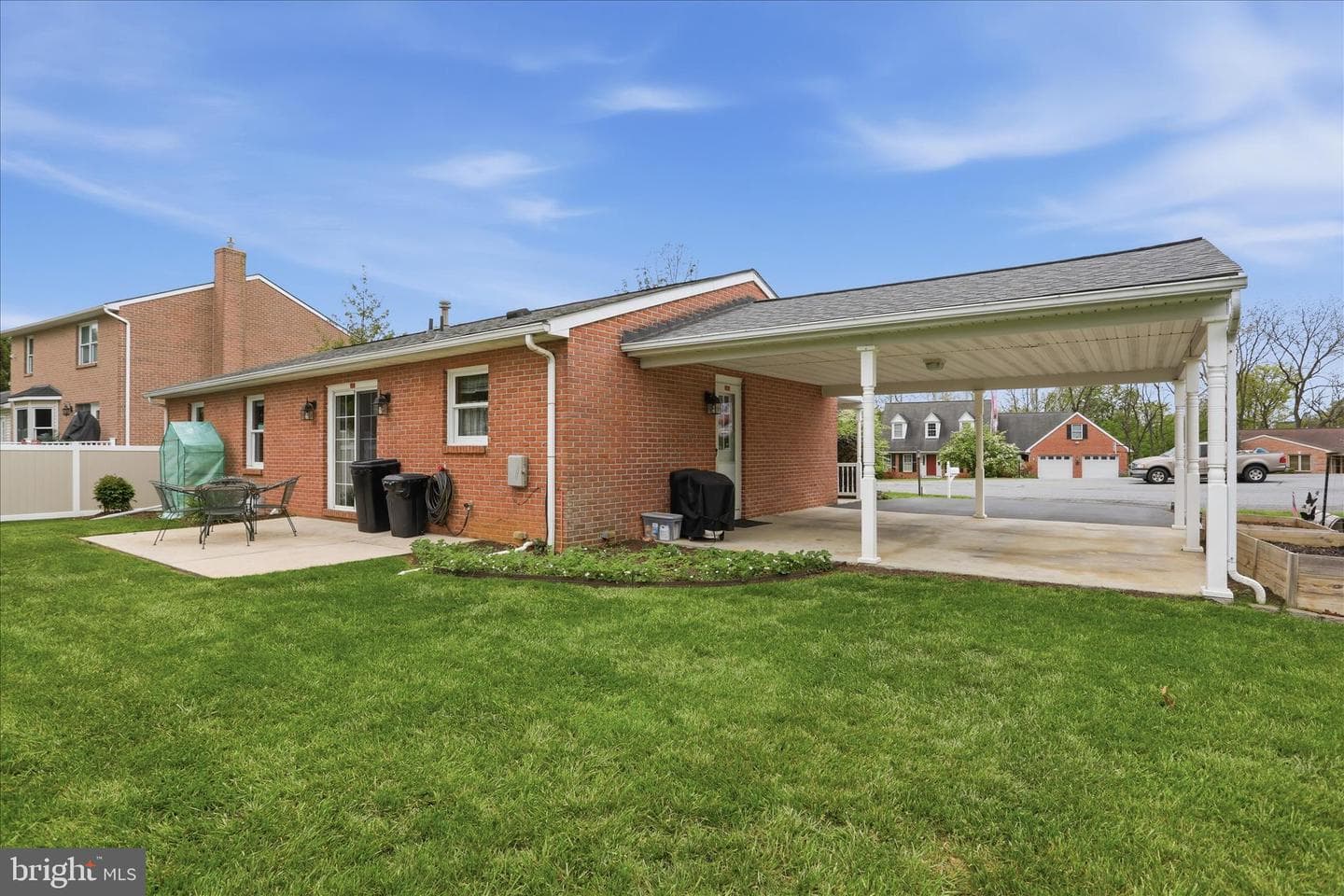 9 Dartmouth Drive photo 10