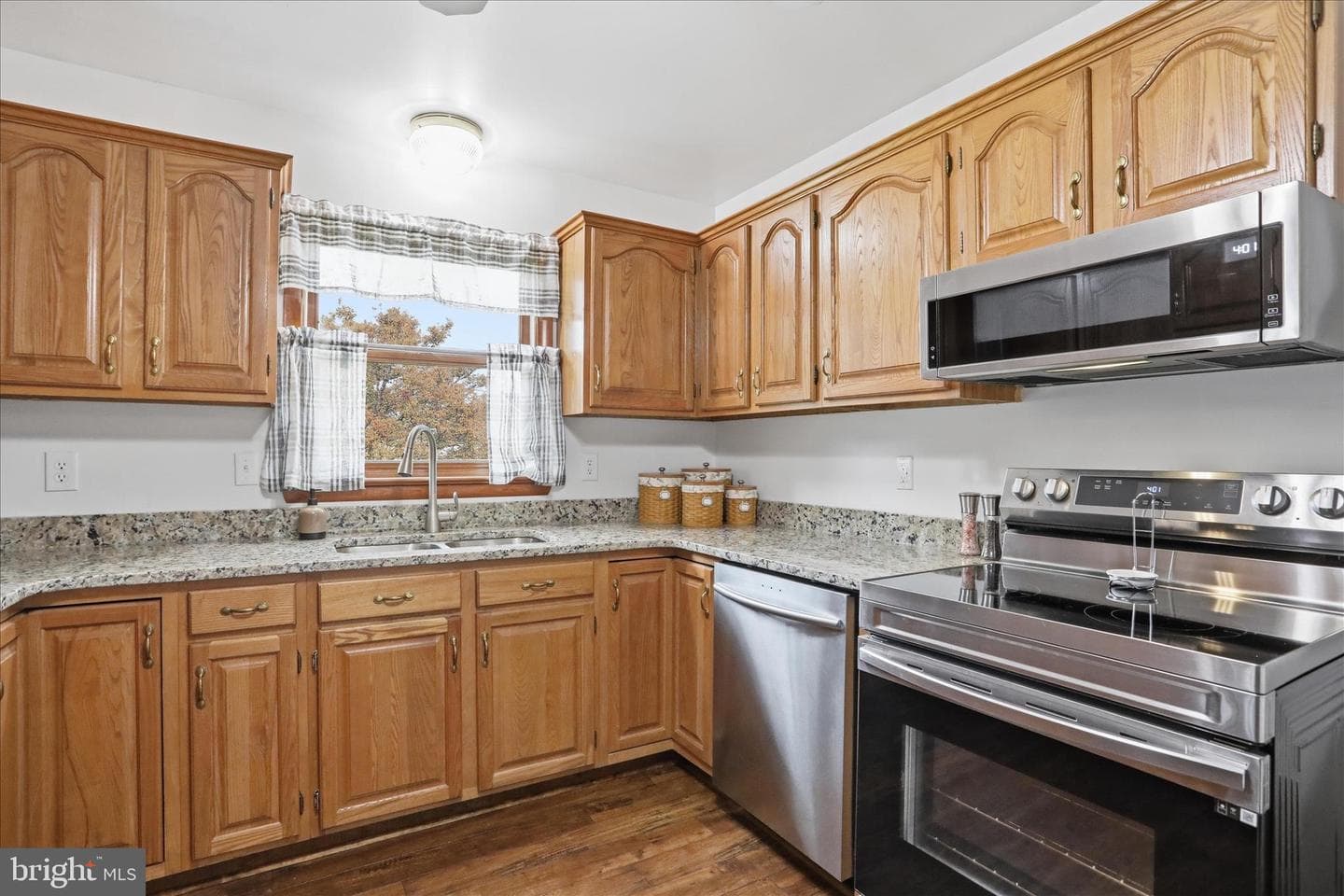 9 Dartmouth Drive photo 17