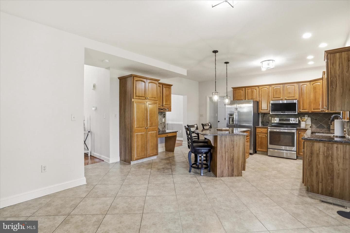220 Montclair Court photo 15