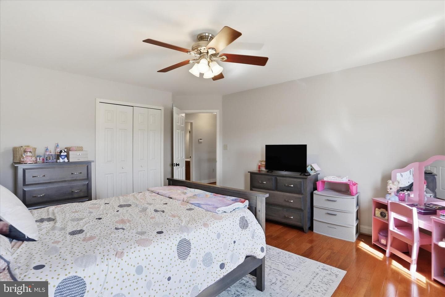 220 Montclair Court photo 29