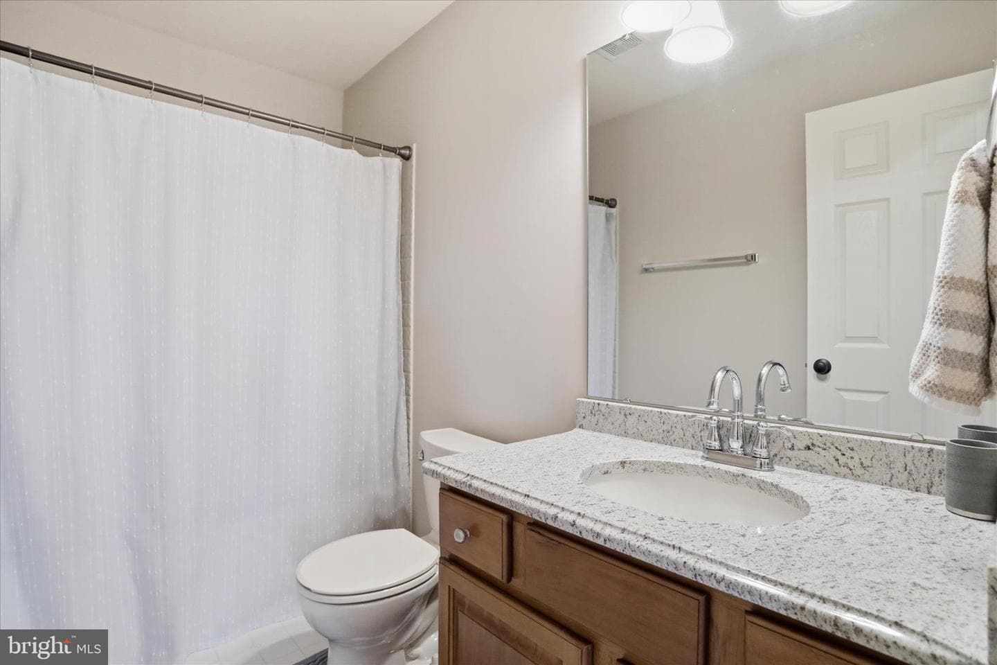 220 Montclair Court photo 32