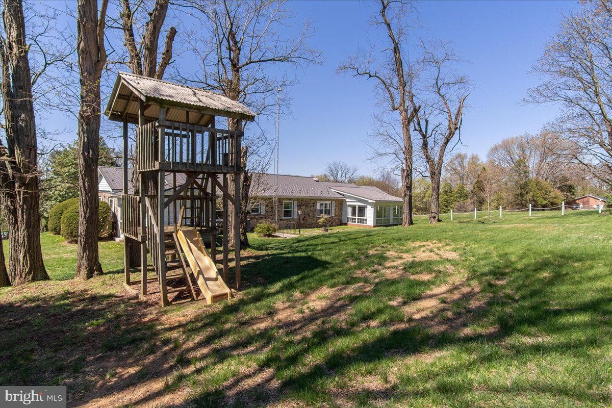 20007 Landis Rd photo 41