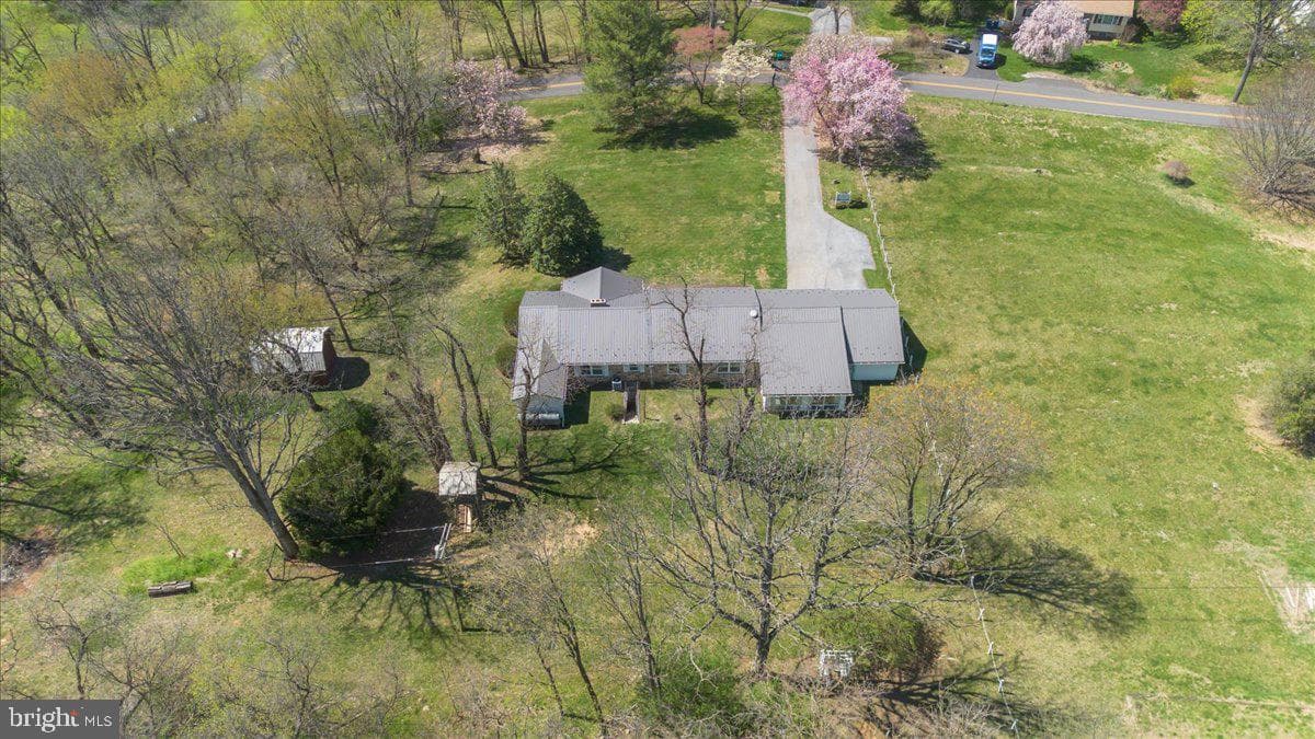 20007 Landis Rd photo 45