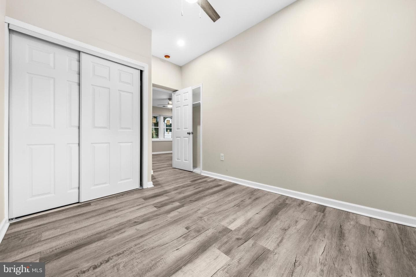 11901 Sun Valley Drive photo 19