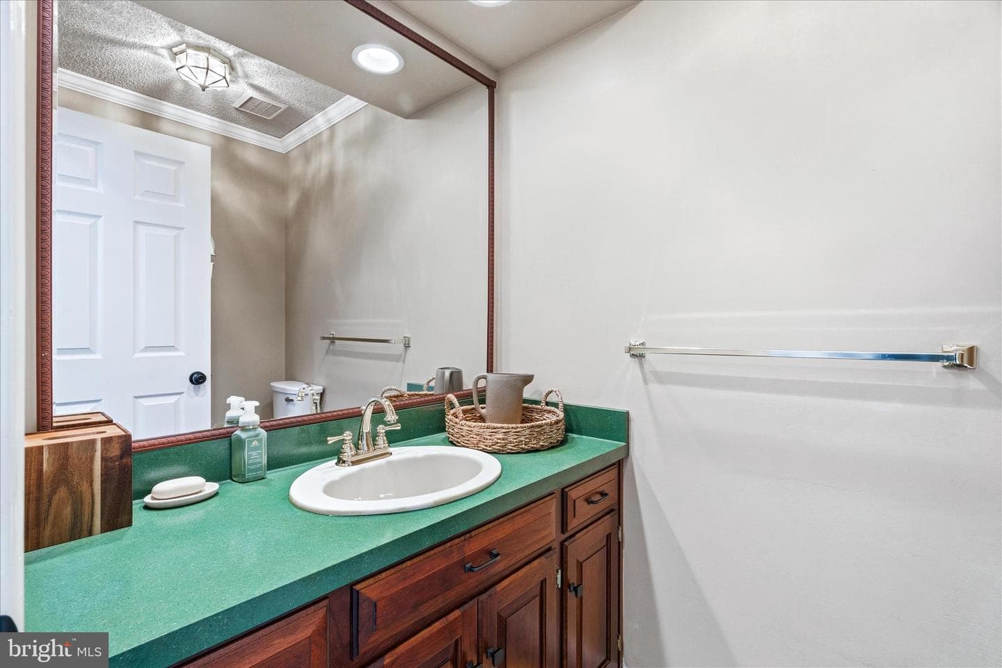 20115 Teakwood Drive photo 17