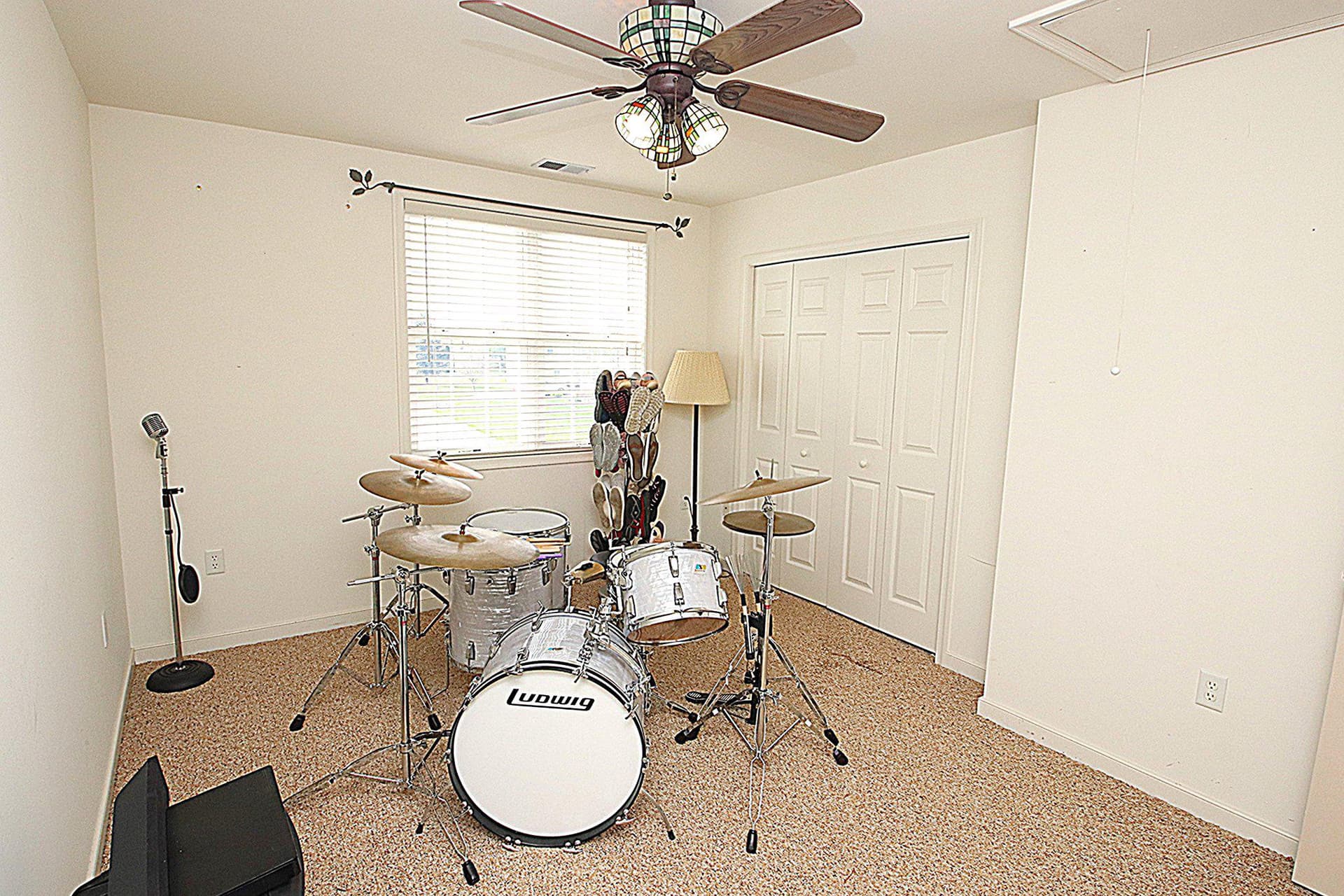 17734 Jennifer Lane photo 37