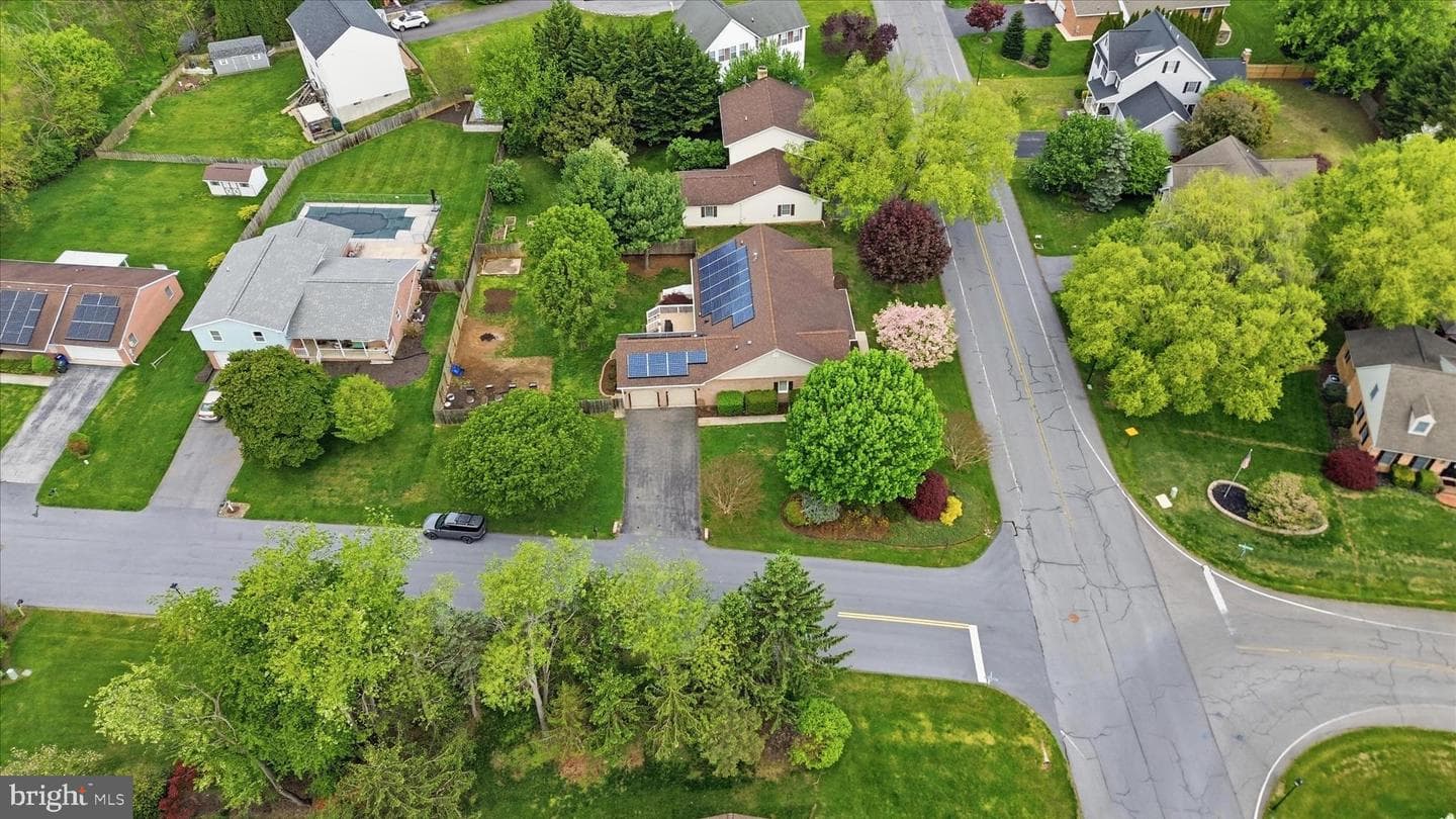 1813 Winston Drive photo 39