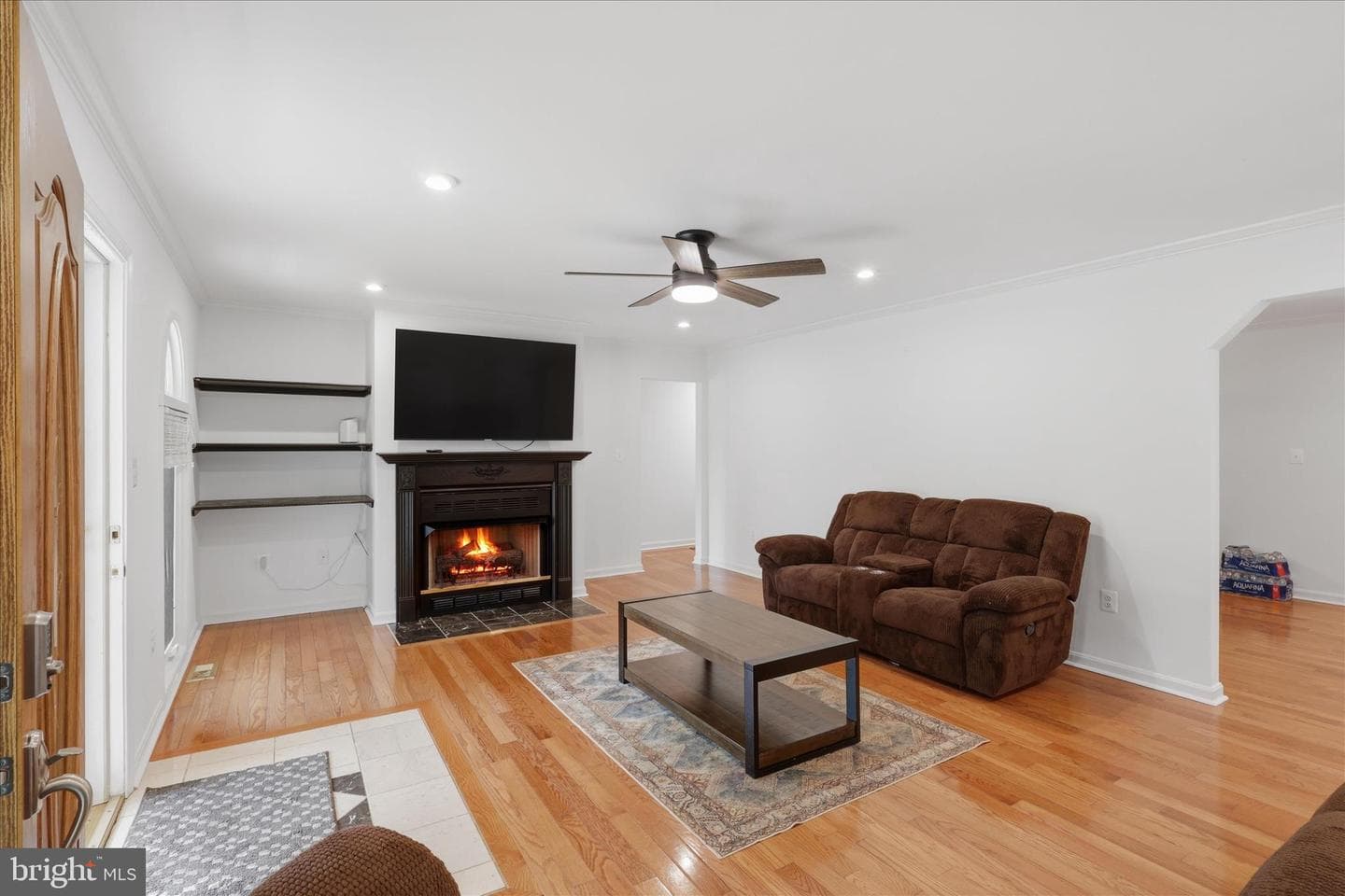 1813 Winston Drive photo 7