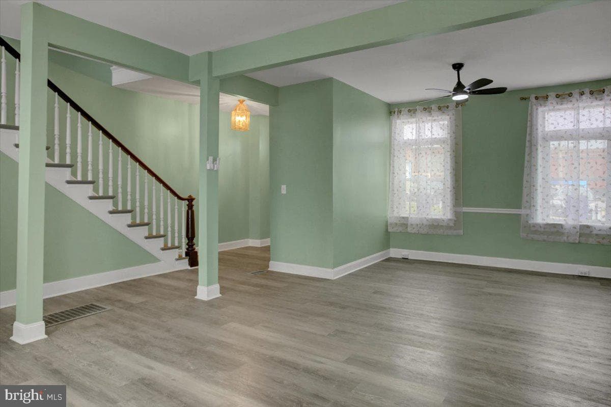 131 W Church Street photo 4