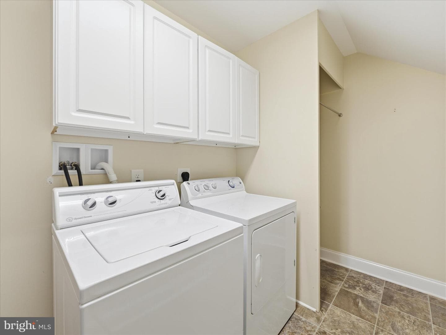 18208 Wisteria Way photo 21