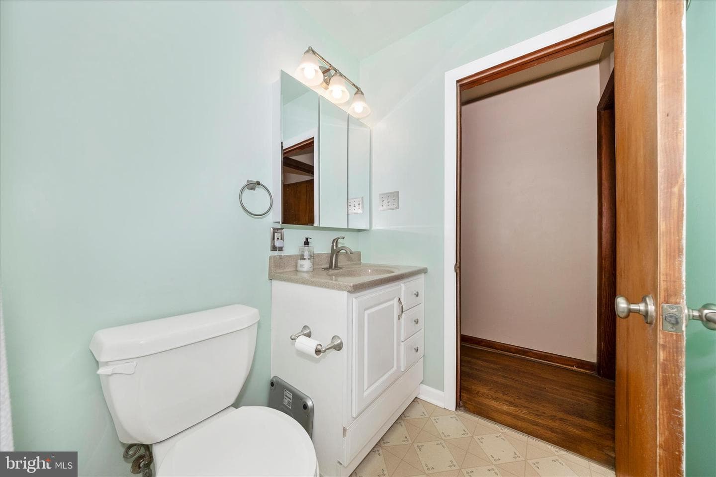 3 E Chestnut Street photo 35