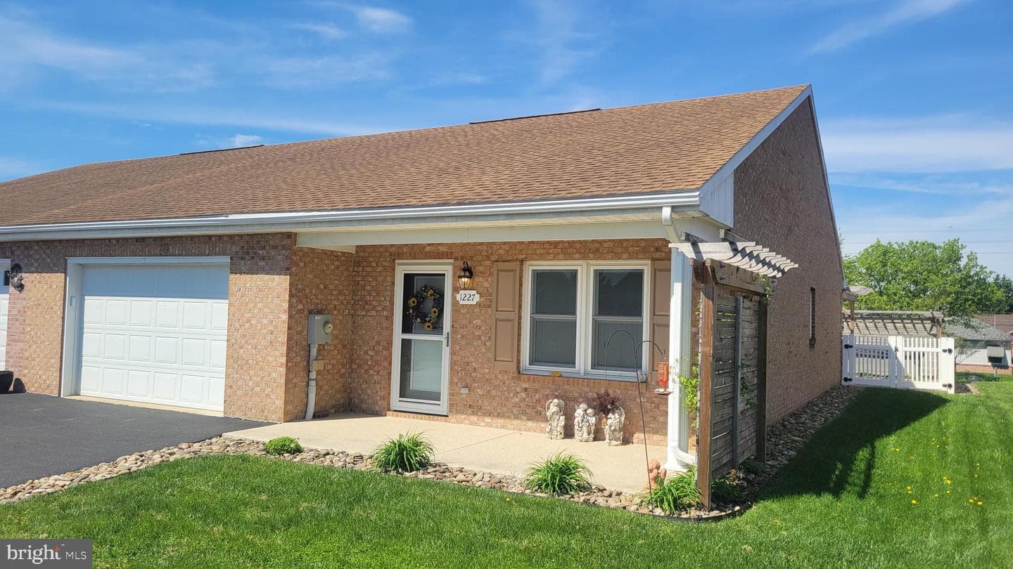 1227 Grand Legacy Drive photo 19