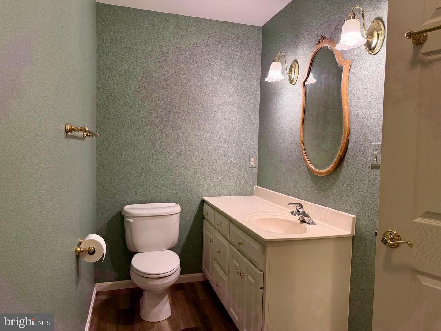 129 Chantilly Court photo 34