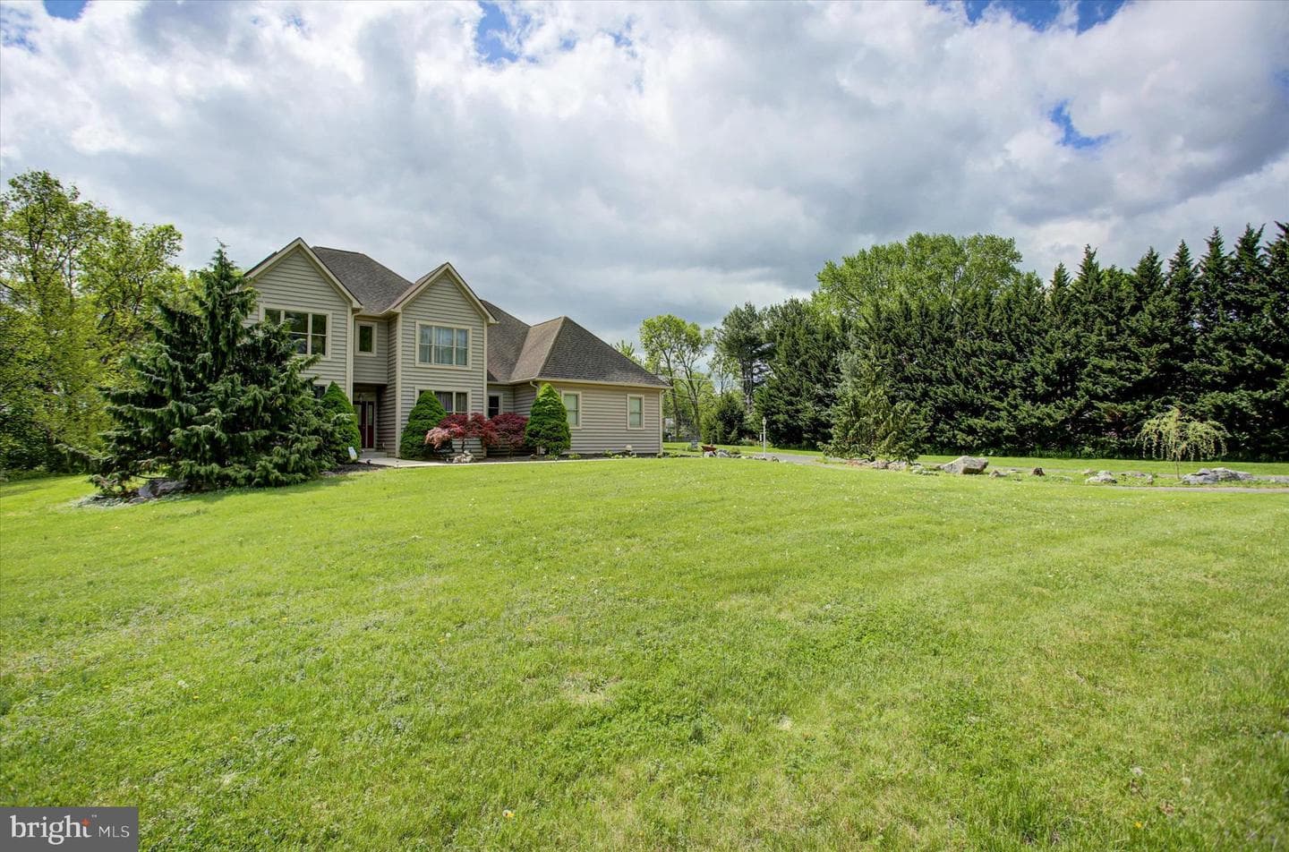 19110 Woodhill Drive photo 3