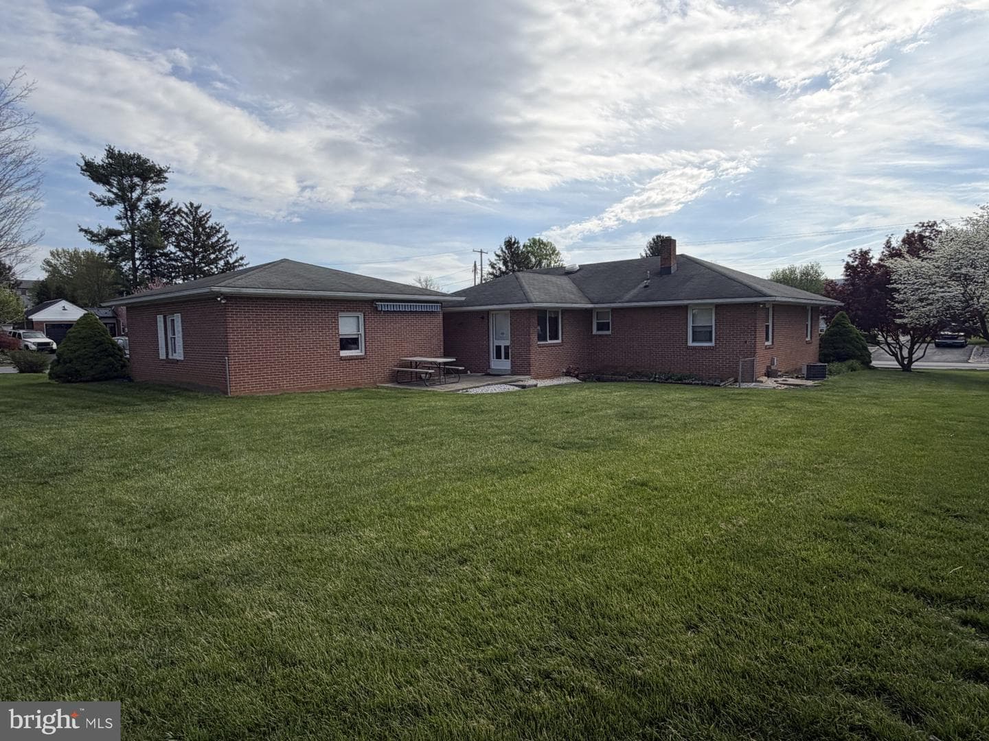 22157 Holiday Drive photo 8