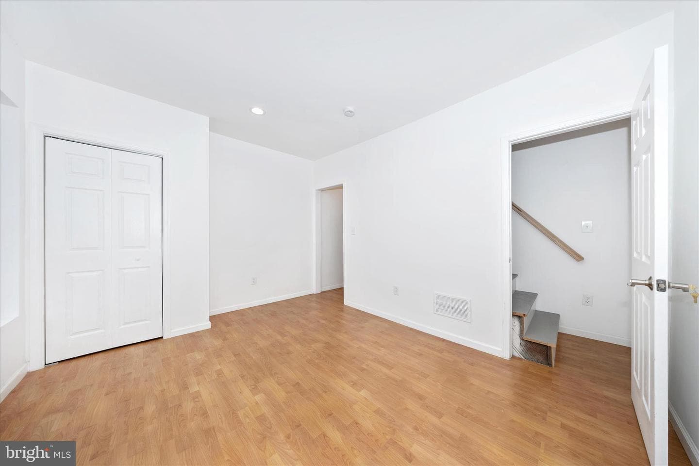 16 Belview Avenue photo 11