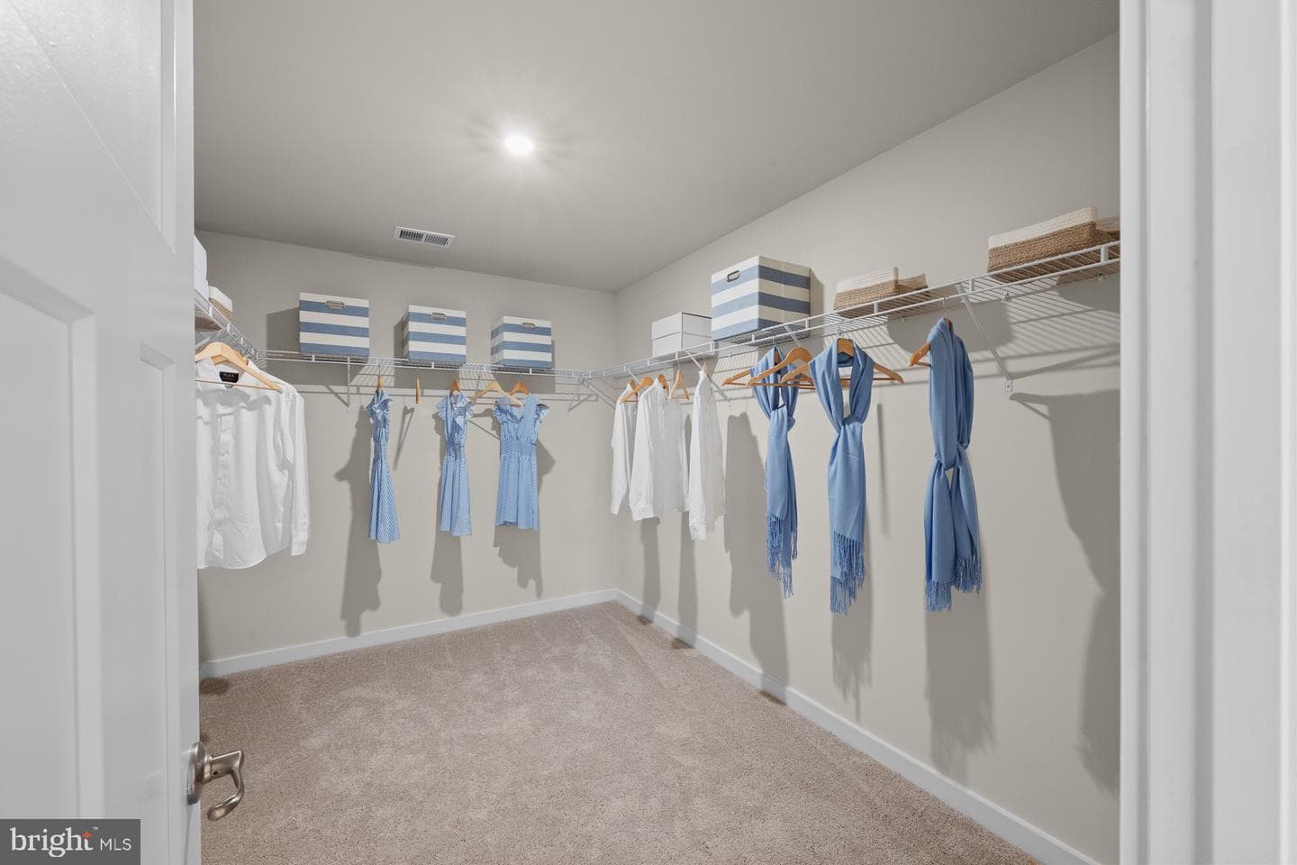 20102 Regent Circle photo 23