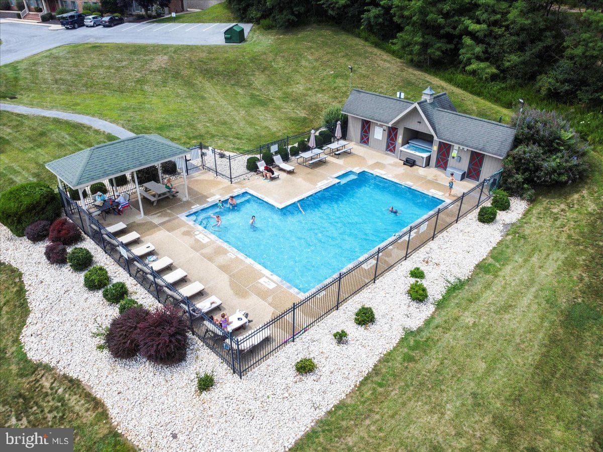 14122 Mercersburg Road photo 136