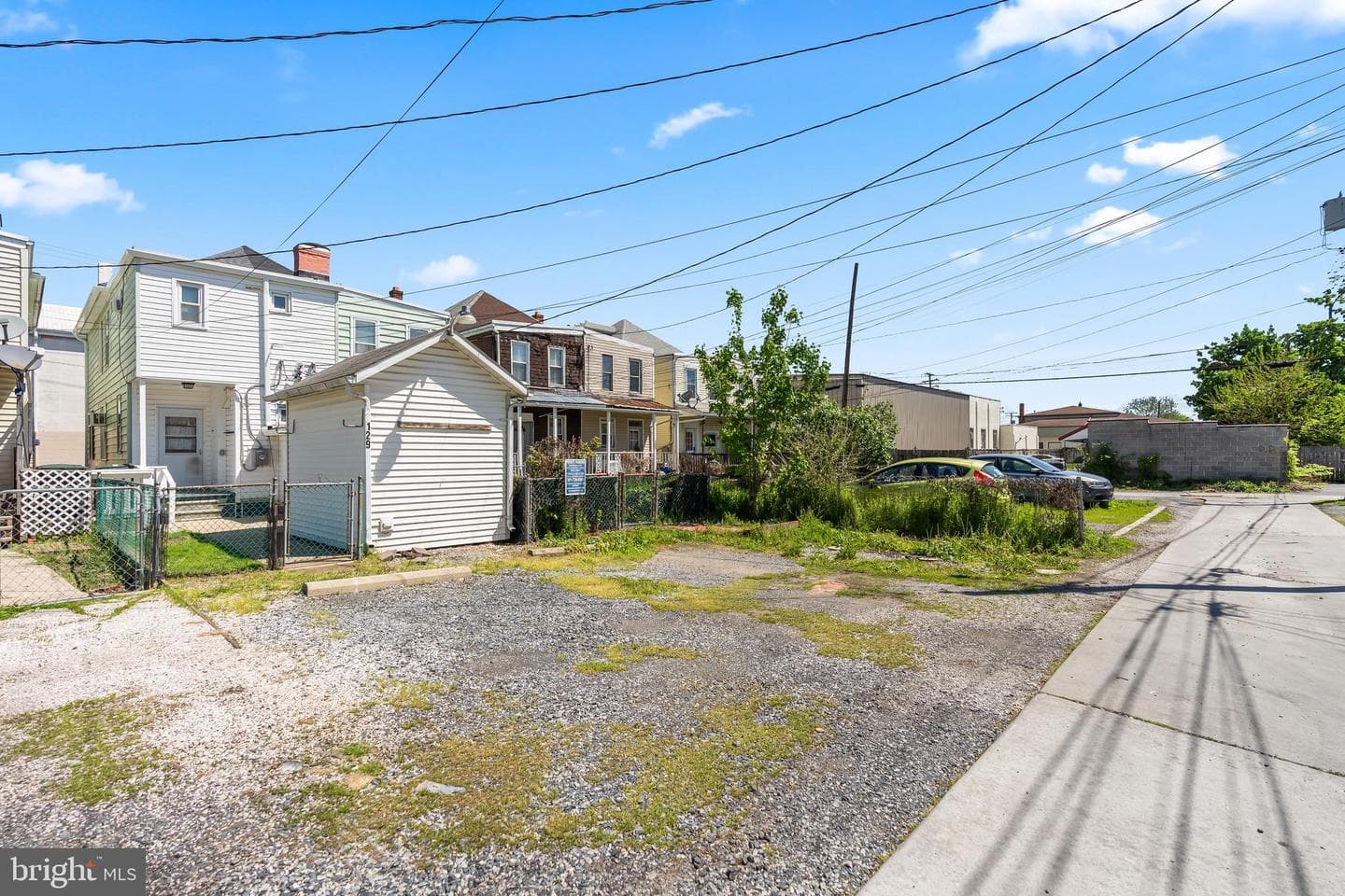 129 Mccomas Street photo 33
