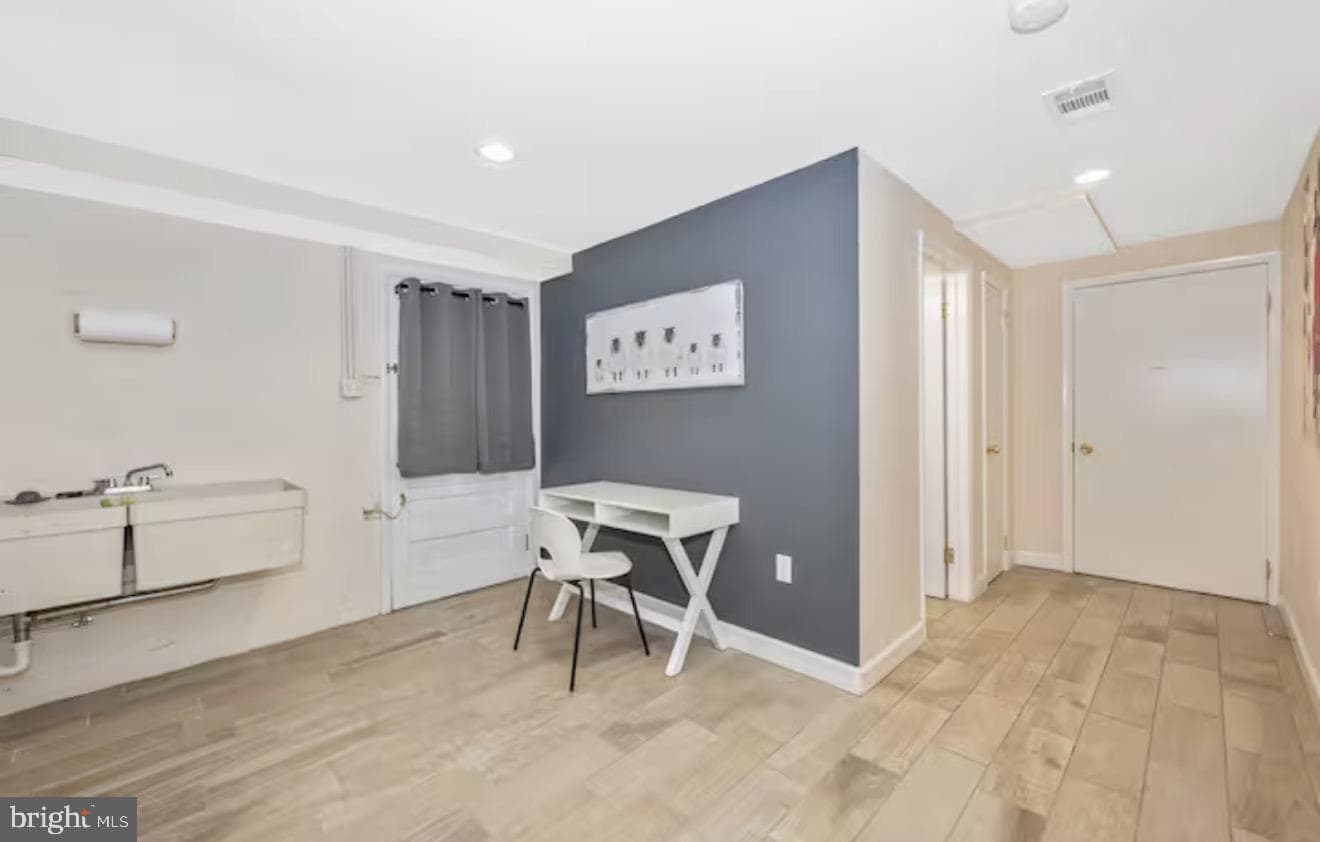 901 Noland Drive photo 29