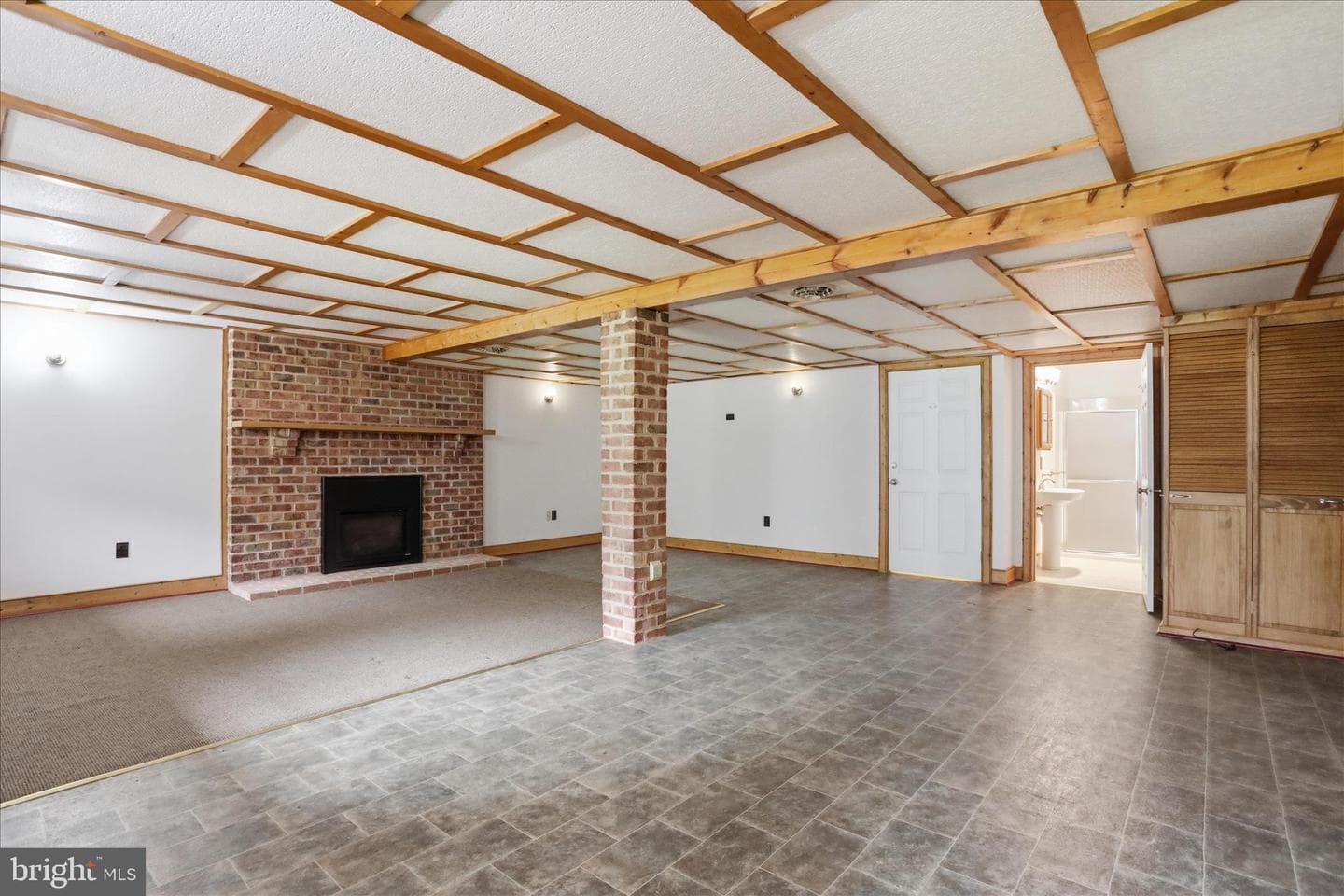 13834 Hollow Road photo 32