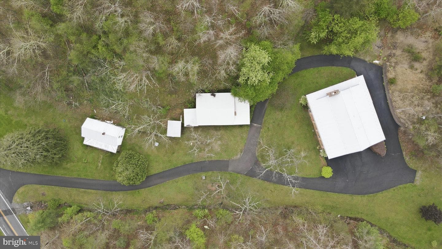 13834 Hollow Road photo 43