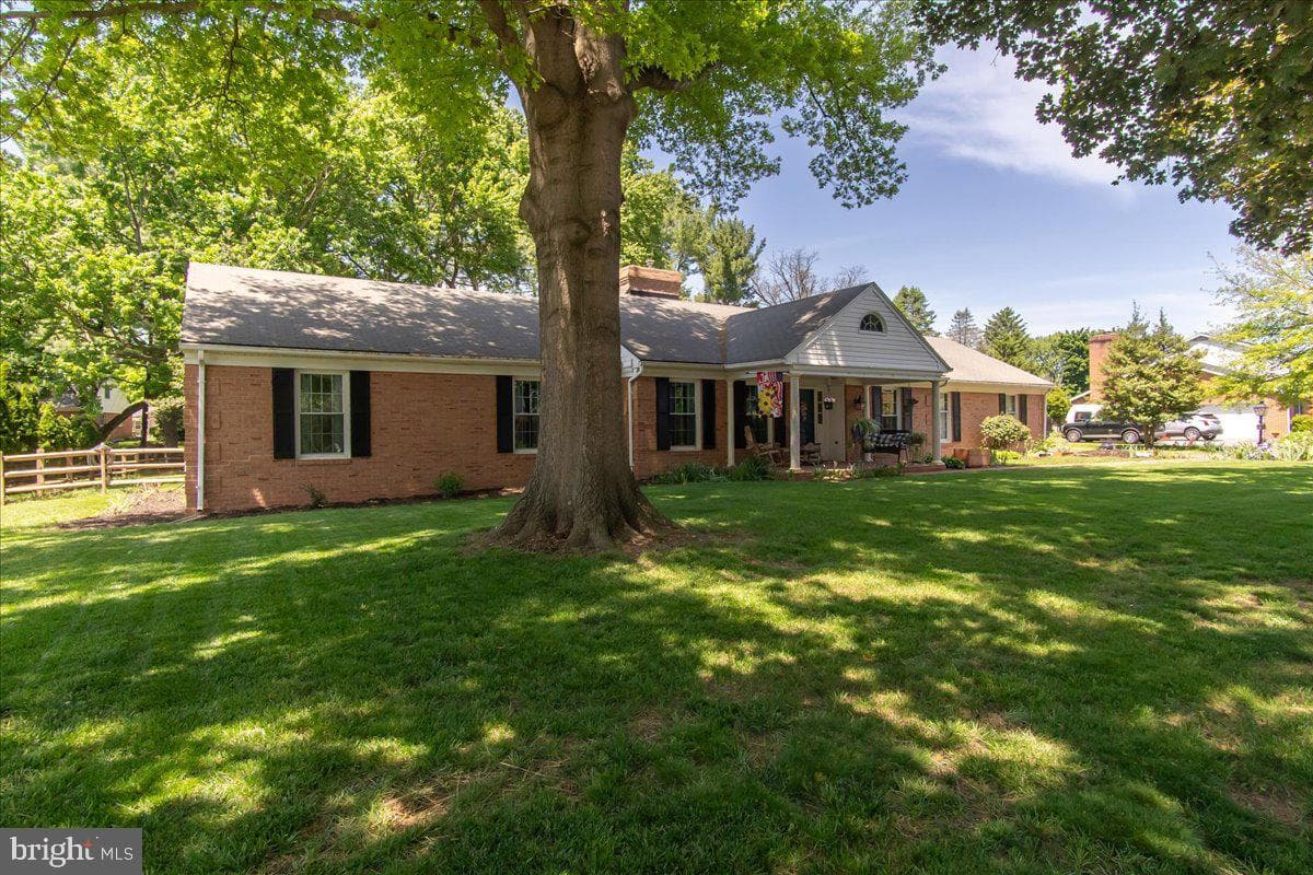 19811 Spring Creek Road photo 2
